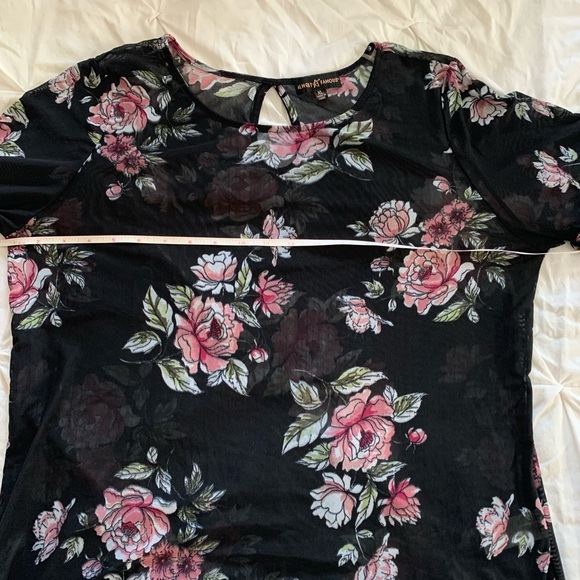 Almost Famous Sheer Top - Picture 8 of 14